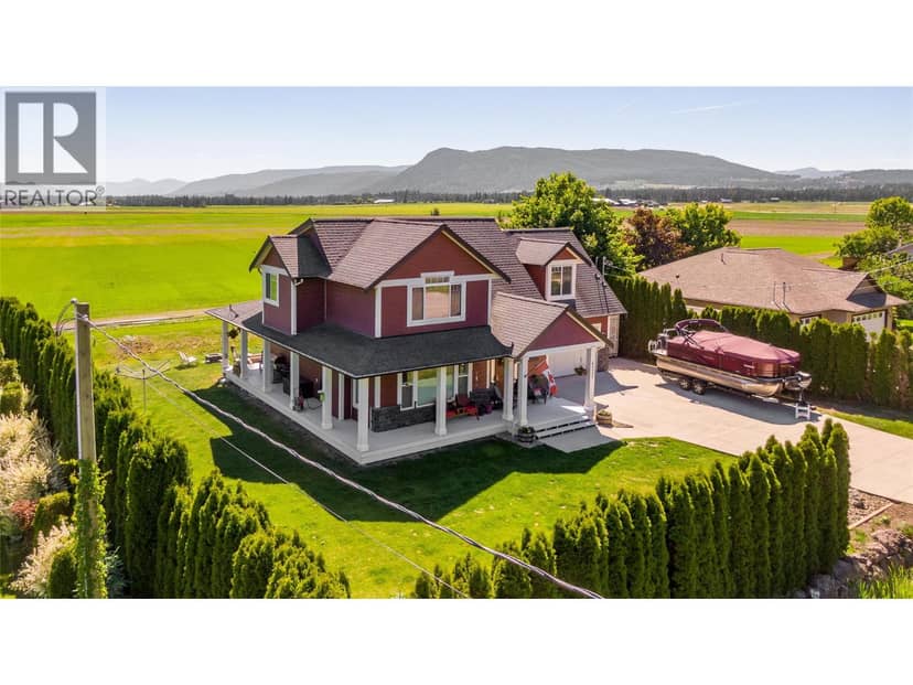 4537 Lansdowne Road, Armstrong