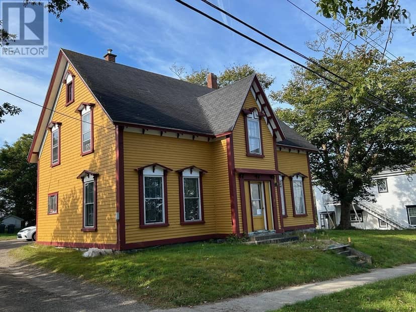 9 Elm Street — photo 1 of 10