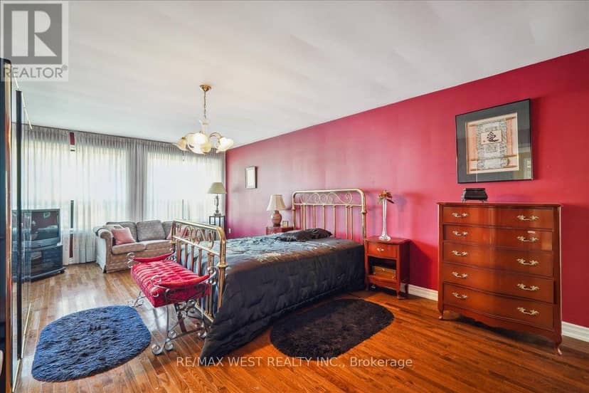 190 Sandys Drive — photo 12 of 22