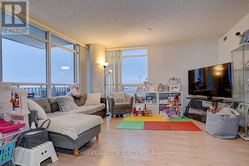 1723 - 800 Lawrence Avenue W — photo 9 of 32