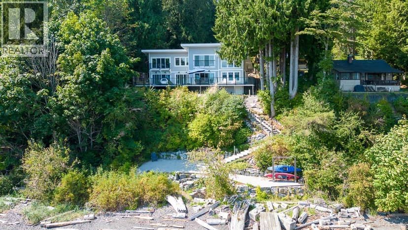1980 THORNBROUGH ROAD, Gibsons