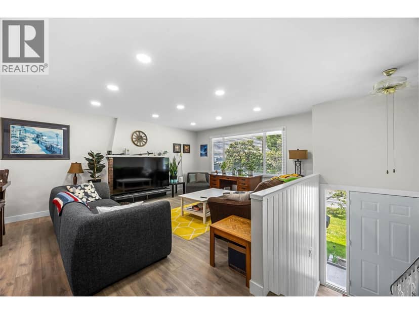 2103 Valleyview Drive, Kamloops, photo 3