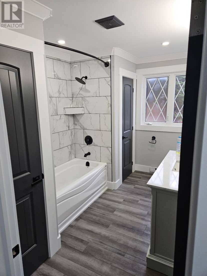 12 Stagg's Lane — photo 14 of 23