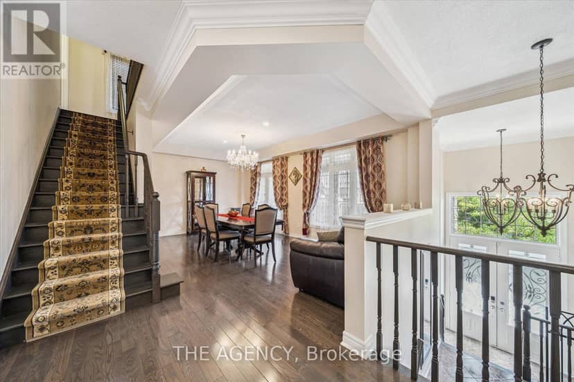 32 Timna Crescent — photo 6 of 31