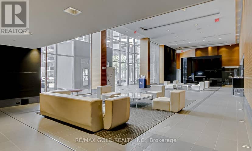 125 Village Green Square, Toronto, photo 5