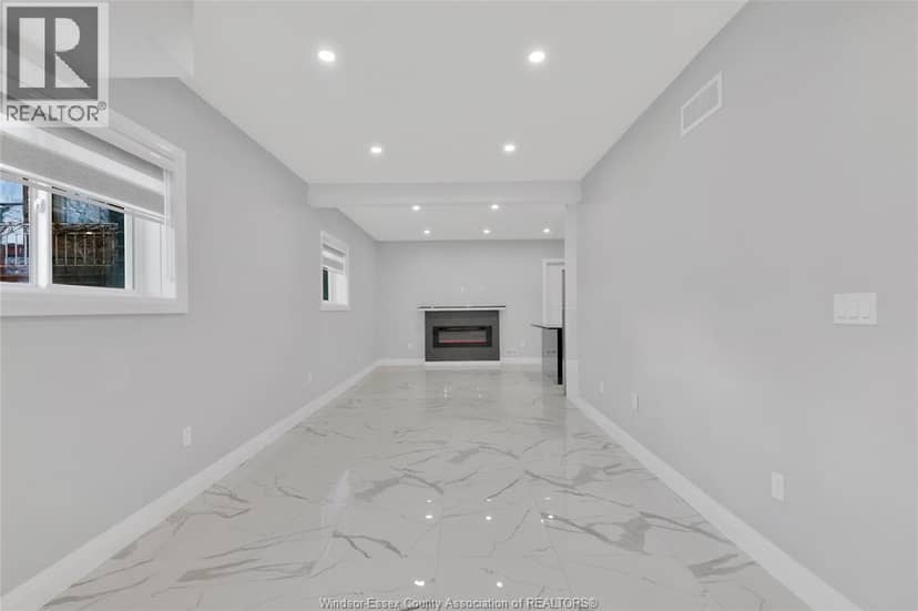 1320 GRAND MARAIS ROAD East — photo 23 of 40