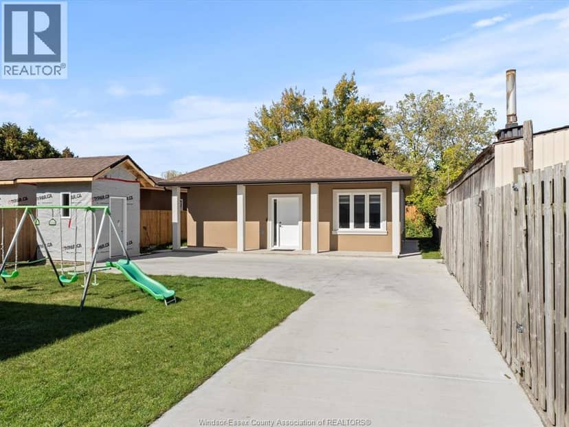 1320 GRAND MARAIS ROAD East — photo 39 of 40
