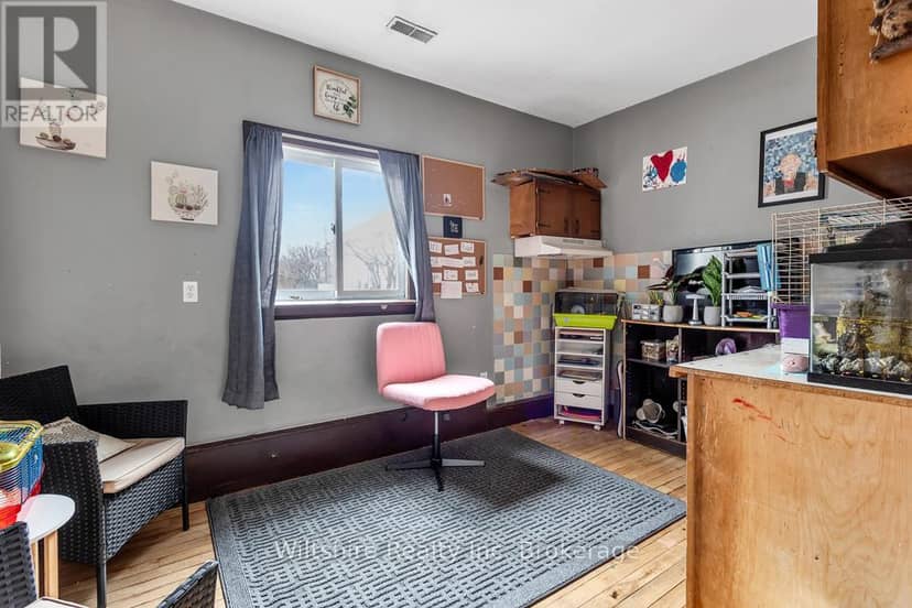 324 Broadway Street — photo 14 of 19