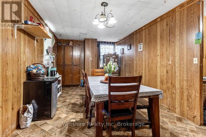 324 Broadway Street — photo 9 of 19