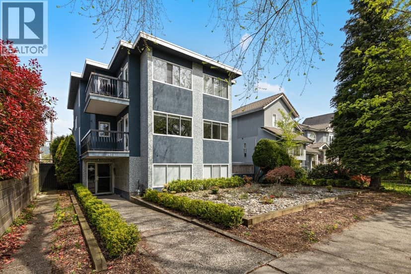 1923 PARKER STREET, Vancouver