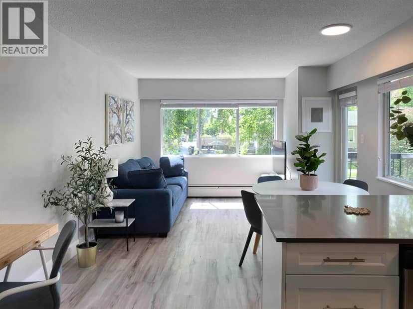 1923 PARKER STREET, Vancouver, photo 2