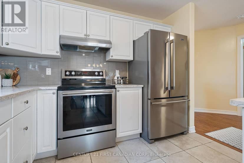 21 - 19 Somerset Drive — photo 10 of 36