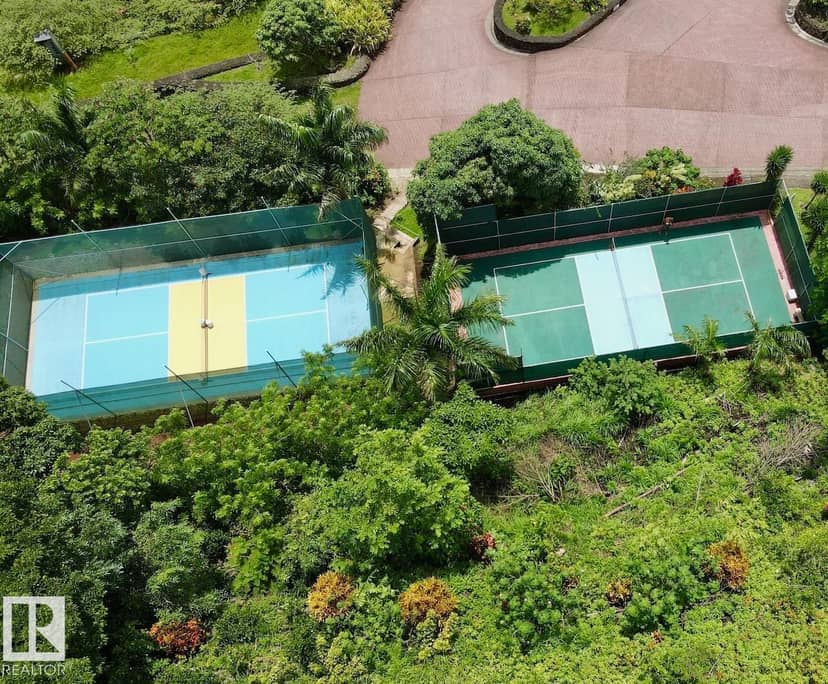 12-2-1-4 Lake Arenal Condominums — photo 12 of 40