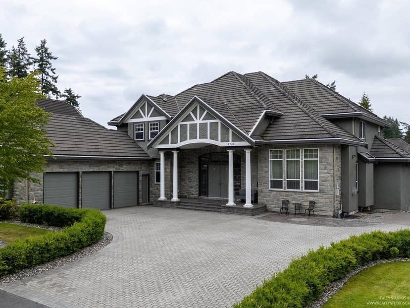 5733 136B STREET, Surrey, photo 2