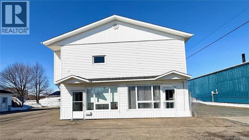 148-150 Boul. J.D.Gauthier, Shippagan, photo 3