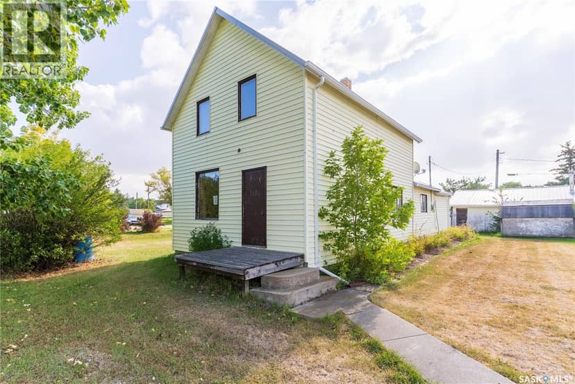 116 Rouleau STREET — photo 1 of 37