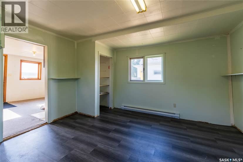 116 Rouleau STREET — photo 11 of 37