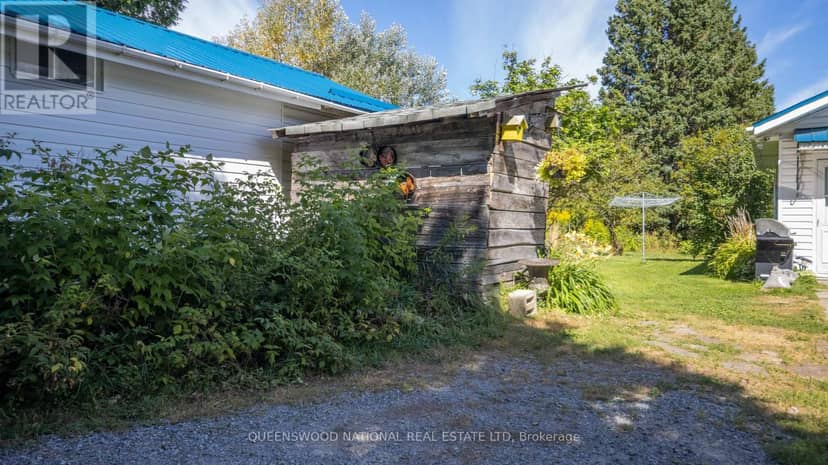 842 Centreview Road — photo 10 of 40