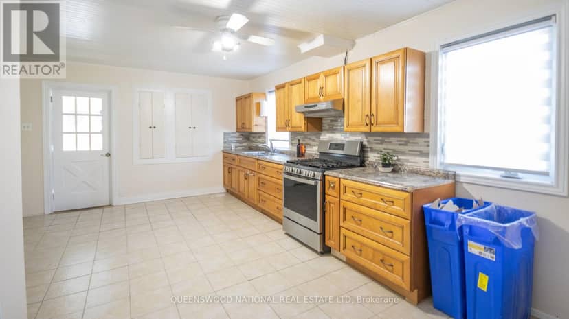 842 Centreview Road — photo 23 of 40