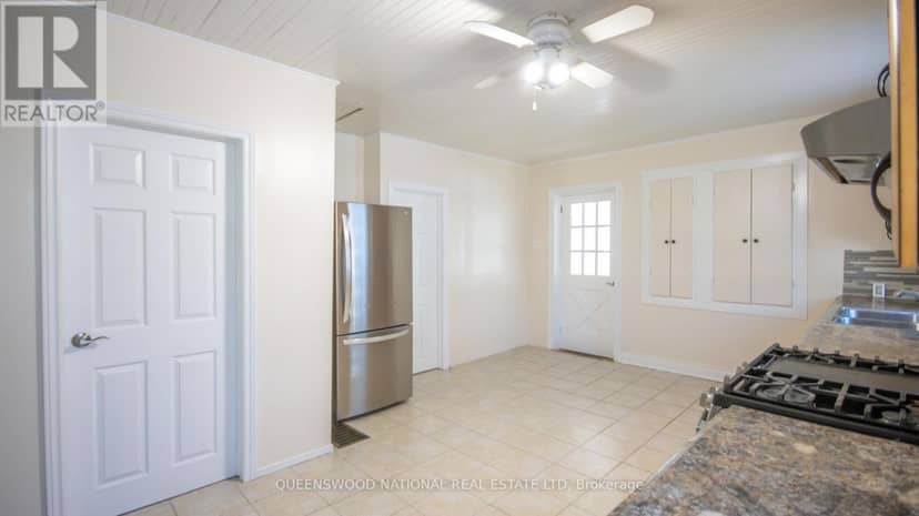 842 Centreview Road — photo 22 of 40