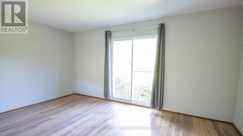 842 Centreview Road — photo 16 of 40