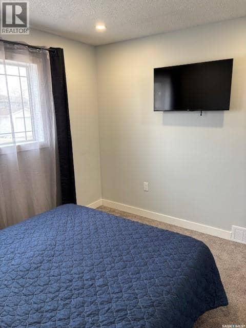 613 Peters AVENUE — photo 9 of 20