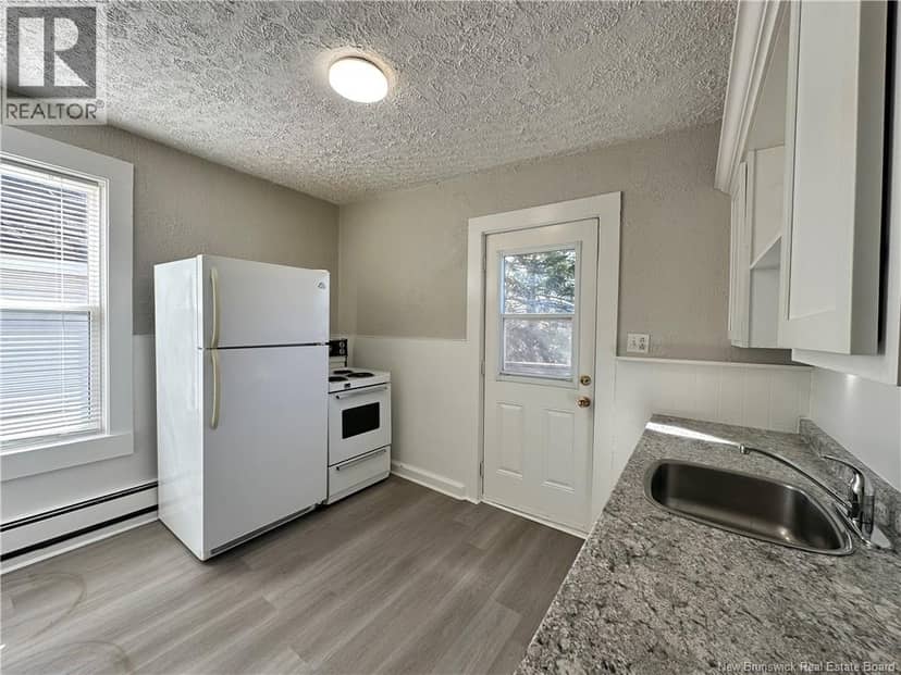 44 North Street — photo 7 of 9