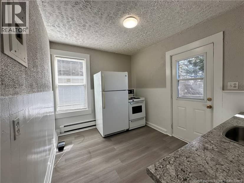 44 North Street — photo 9 of 9