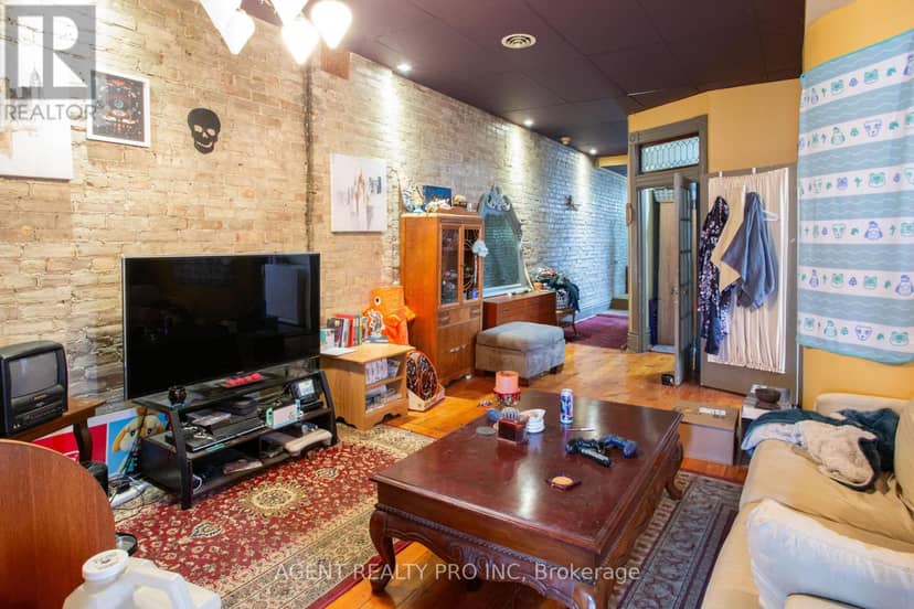 419 Dundas Street — photo 20 of 40