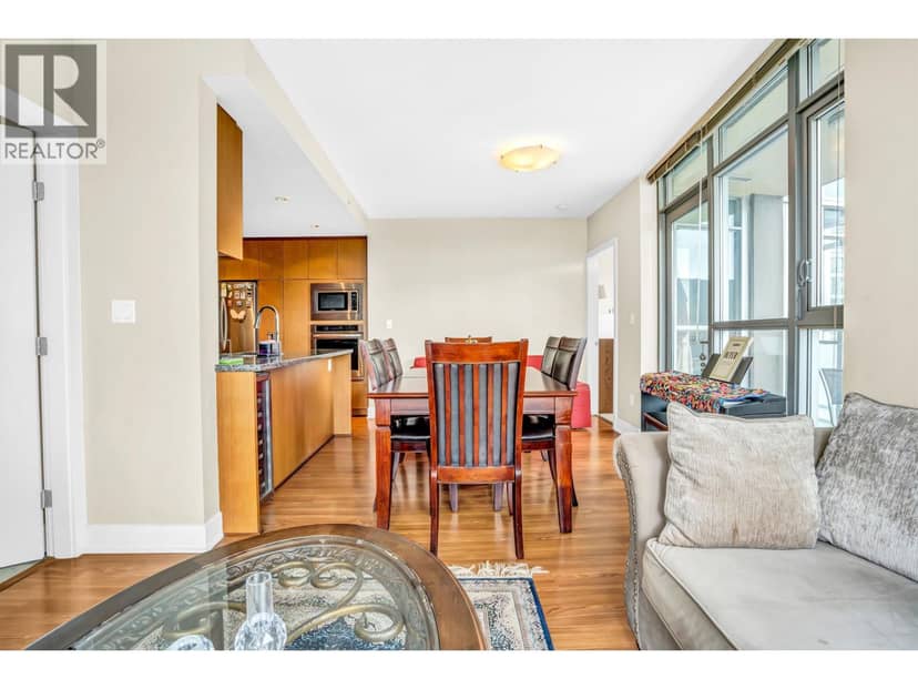 1003 3008 GLEN DRIVE, Coquitlam, photo 7