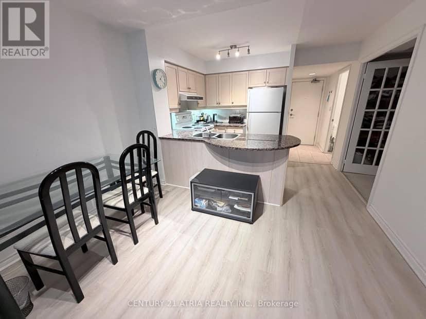 303 - 8 Rean Drive — photo 8 of 14