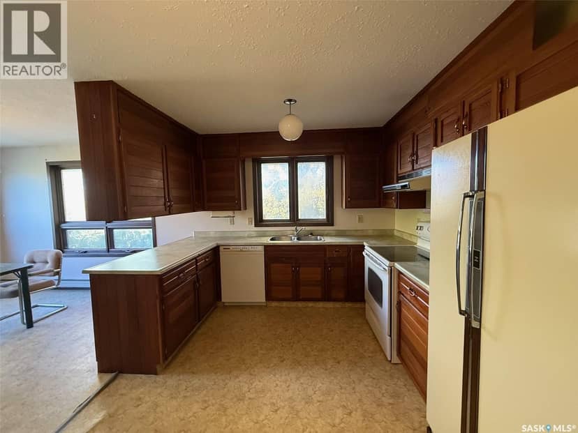 130 Anson STREET — photo 11 of 27