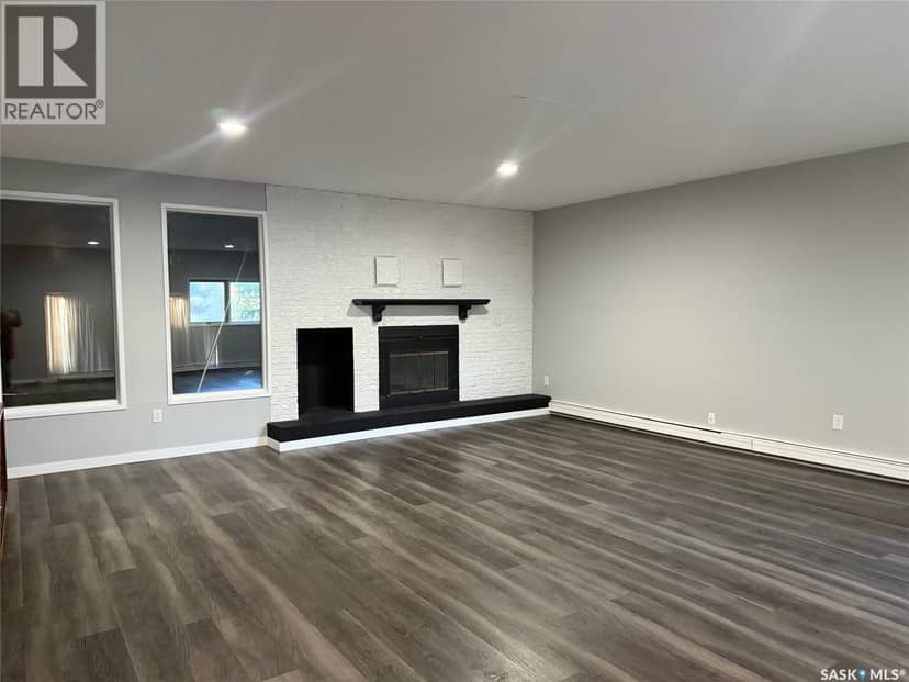130 Anson STREET — photo 7 of 27