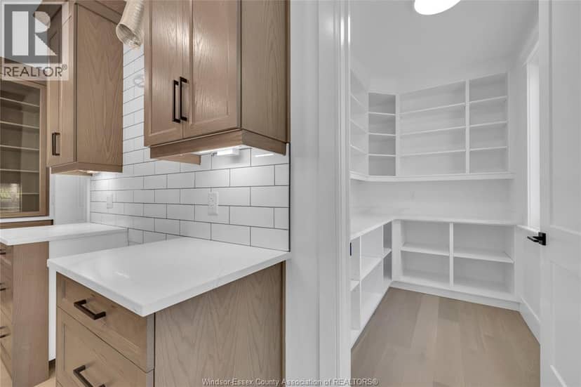 2520 MAYFAIR South — photo 12 of 33