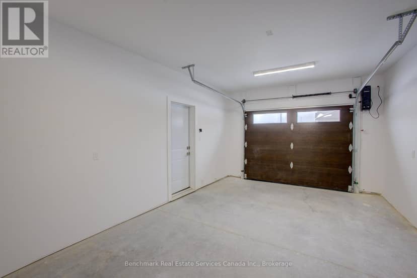 54 - 1182 Queen Street — photo 14 of 17