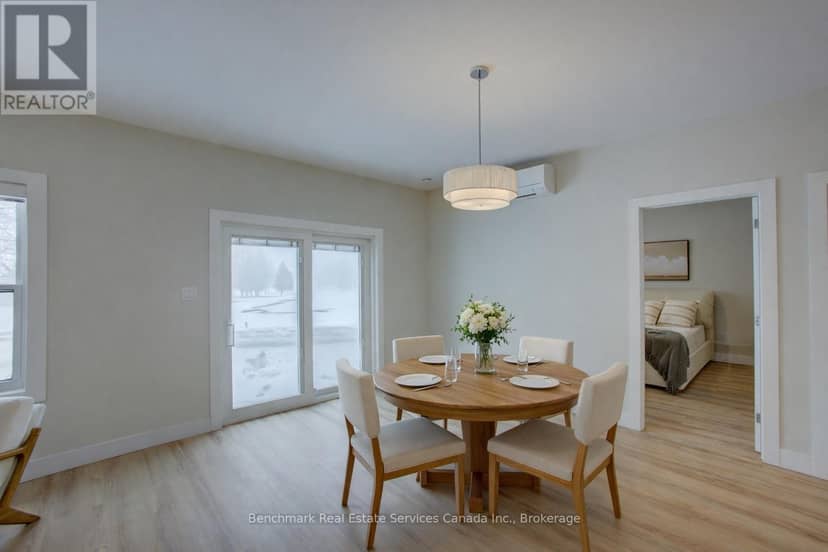 54 - 1182 Queen Street — photo 7 of 17