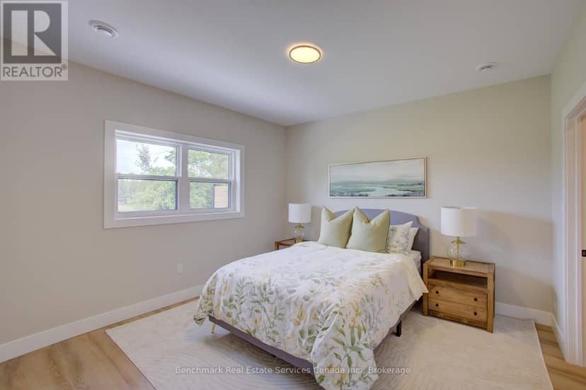 60 - 1182 Queen Street — photo 11 of 19