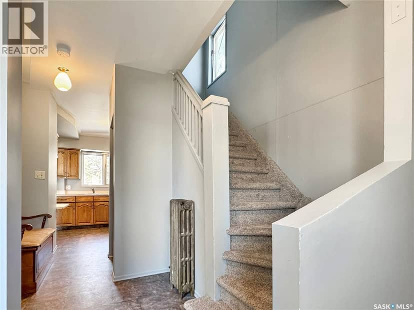 209 Main STREET — photo 4 of 24