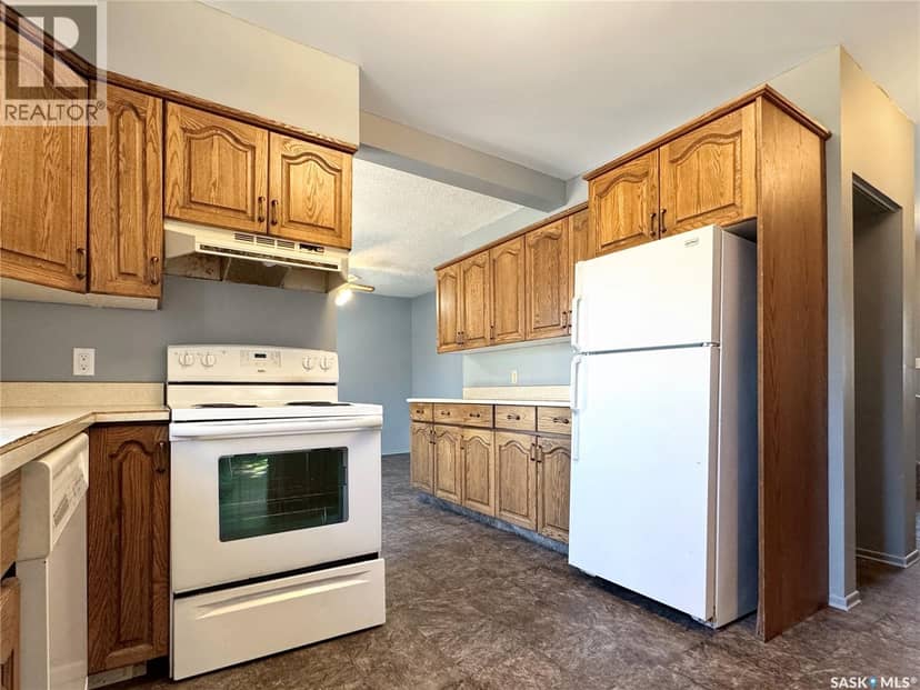 209 Main STREET — photo 7 of 24