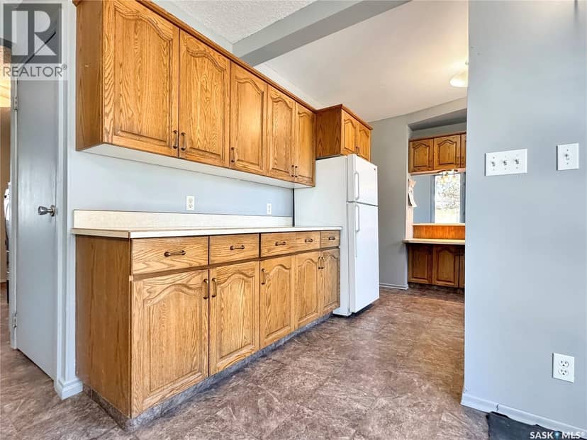 209 Main STREET — photo 9 of 24