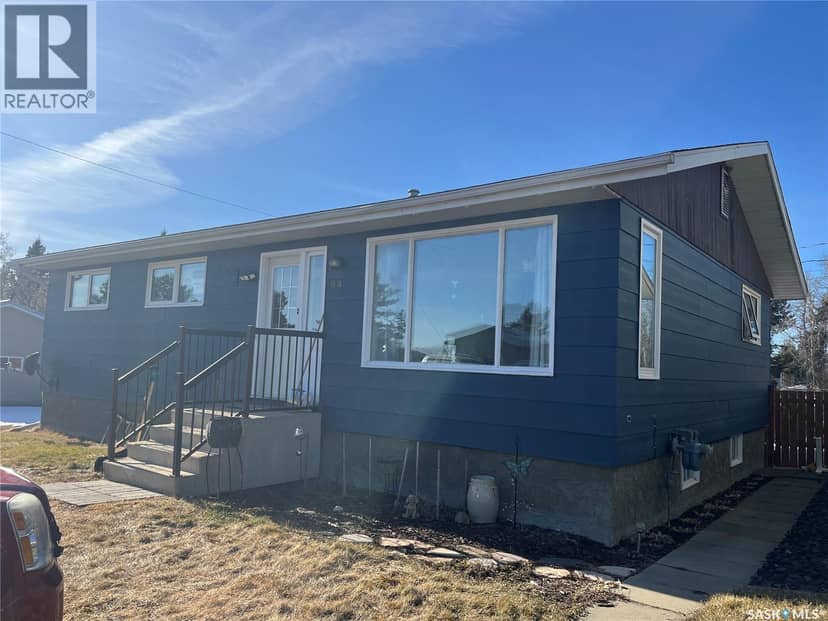 94 Gilbert STREET, Big River, photo 2