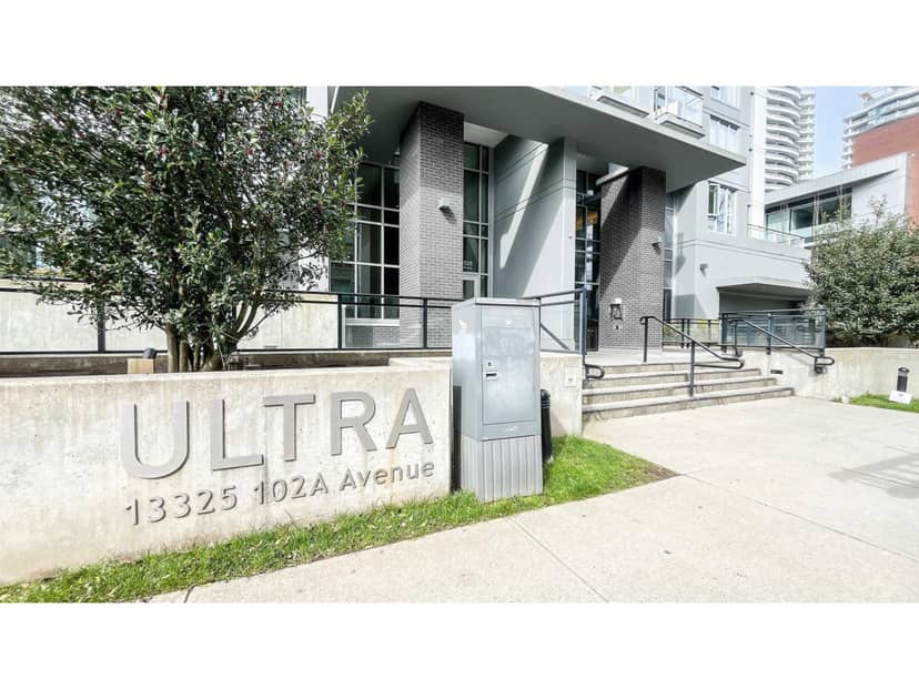 605 13325 102A AVENUE, Surrey, photo 2