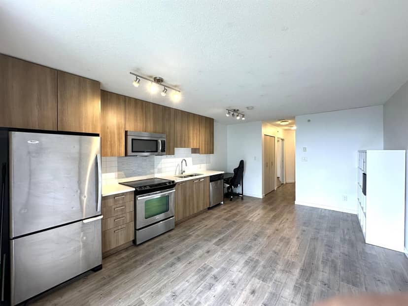 605 13325 102A AVENUE, Surrey, photo 4
