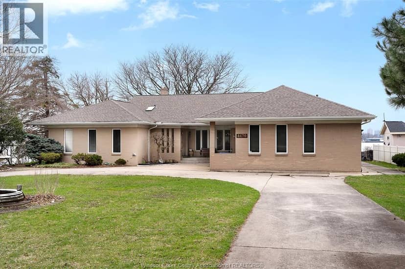 4470 Riverside Drive — photo 1 of 40