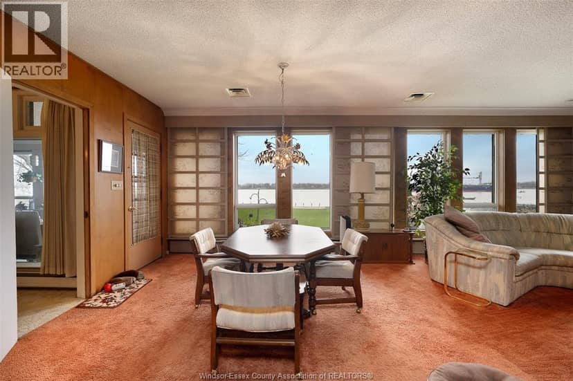 4470 Riverside Drive — photo 14 of 40