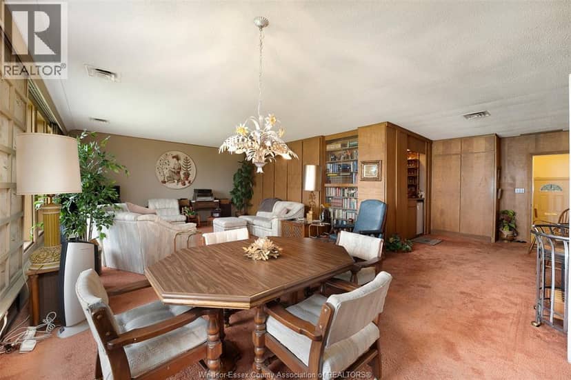 4470 Riverside Drive — photo 15 of 40