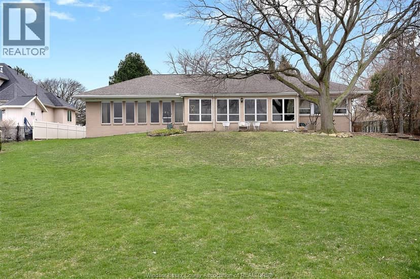 4470 Riverside Drive — photo 30 of 40