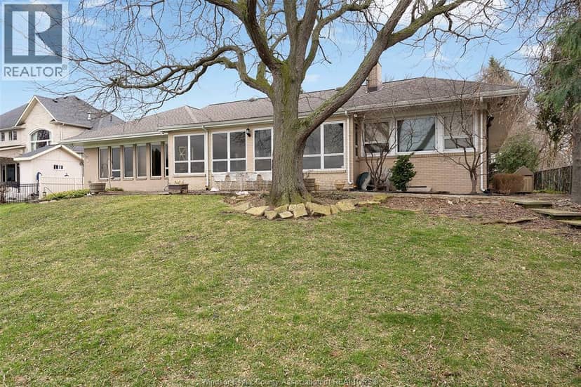4470 Riverside Drive — photo 31 of 40