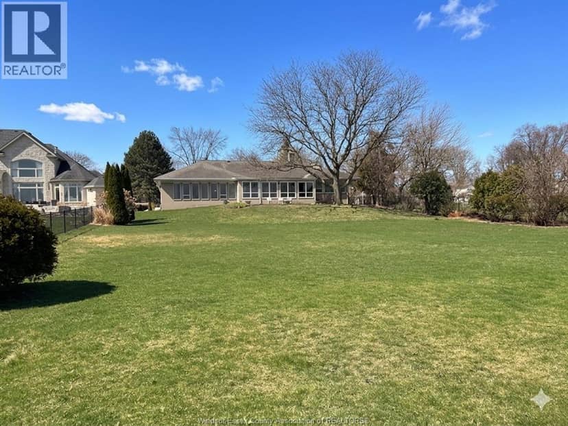 4470 Riverside Drive — photo 32 of 40