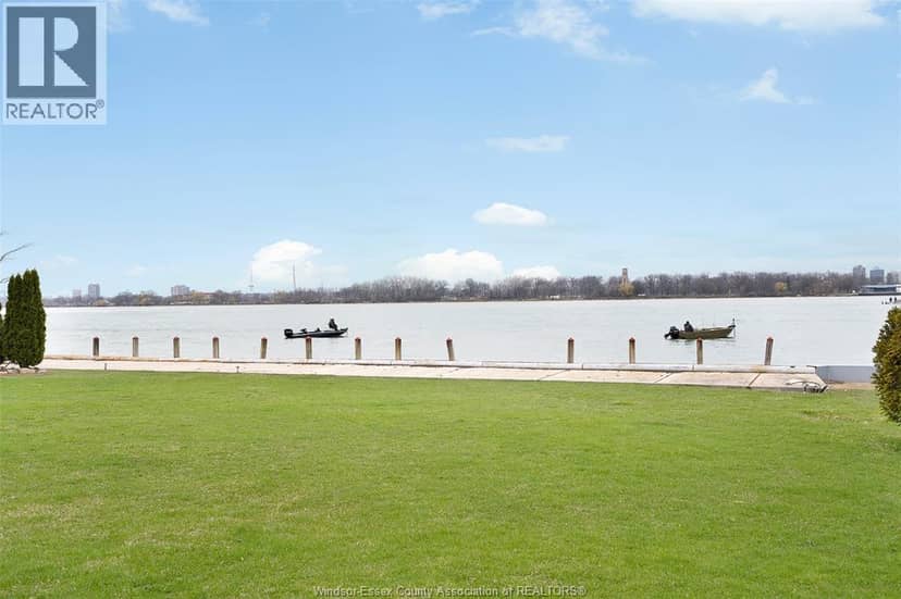 4470 Riverside Drive — photo 35 of 40
